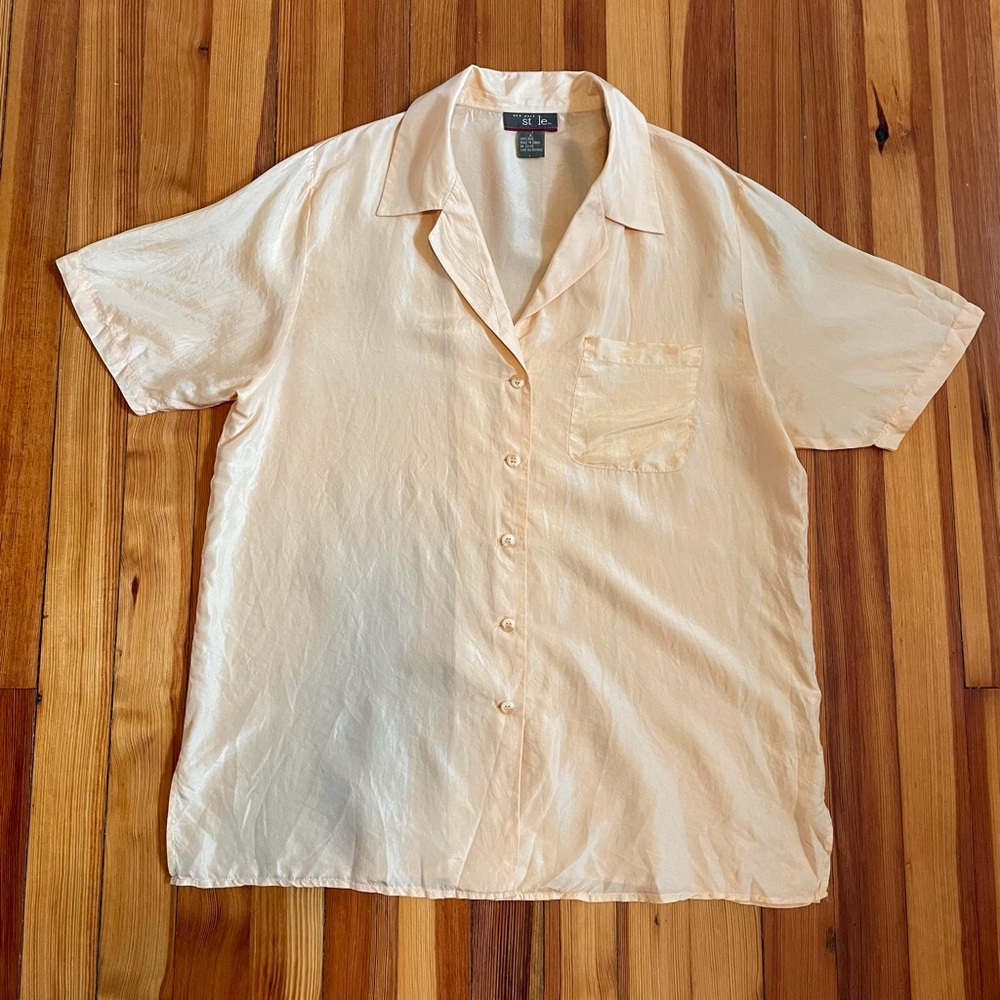 Vintage soft peach 100% silk charmeuse button up